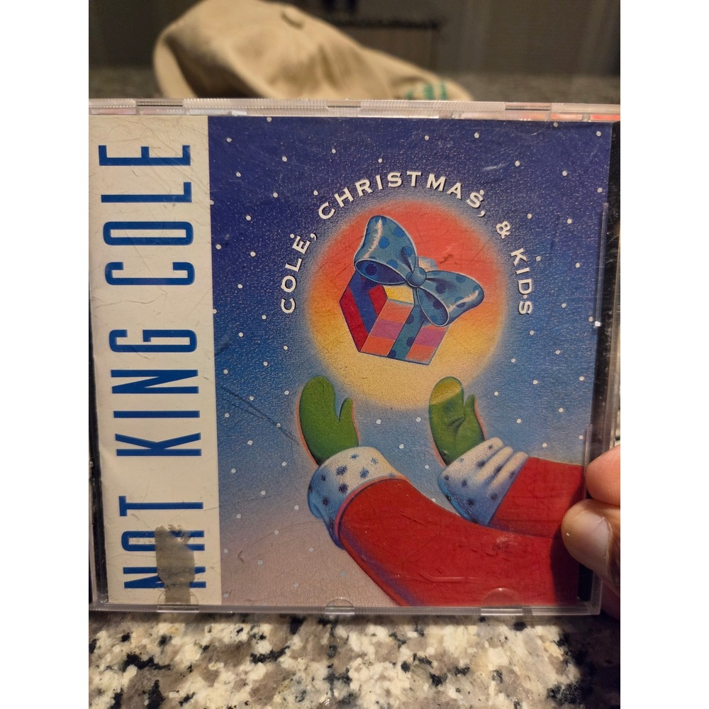 Nat King Cole Cole Christmas & Kids CD 1990 Capitol Records 077779468522 Holiday